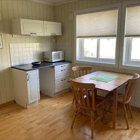Romslig Hus I Landlige Omgivelser Hébergement de vacances Mosterøy